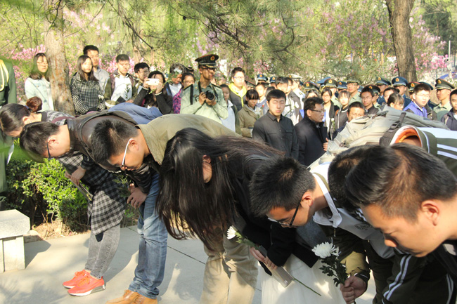 xuesheng.jpg