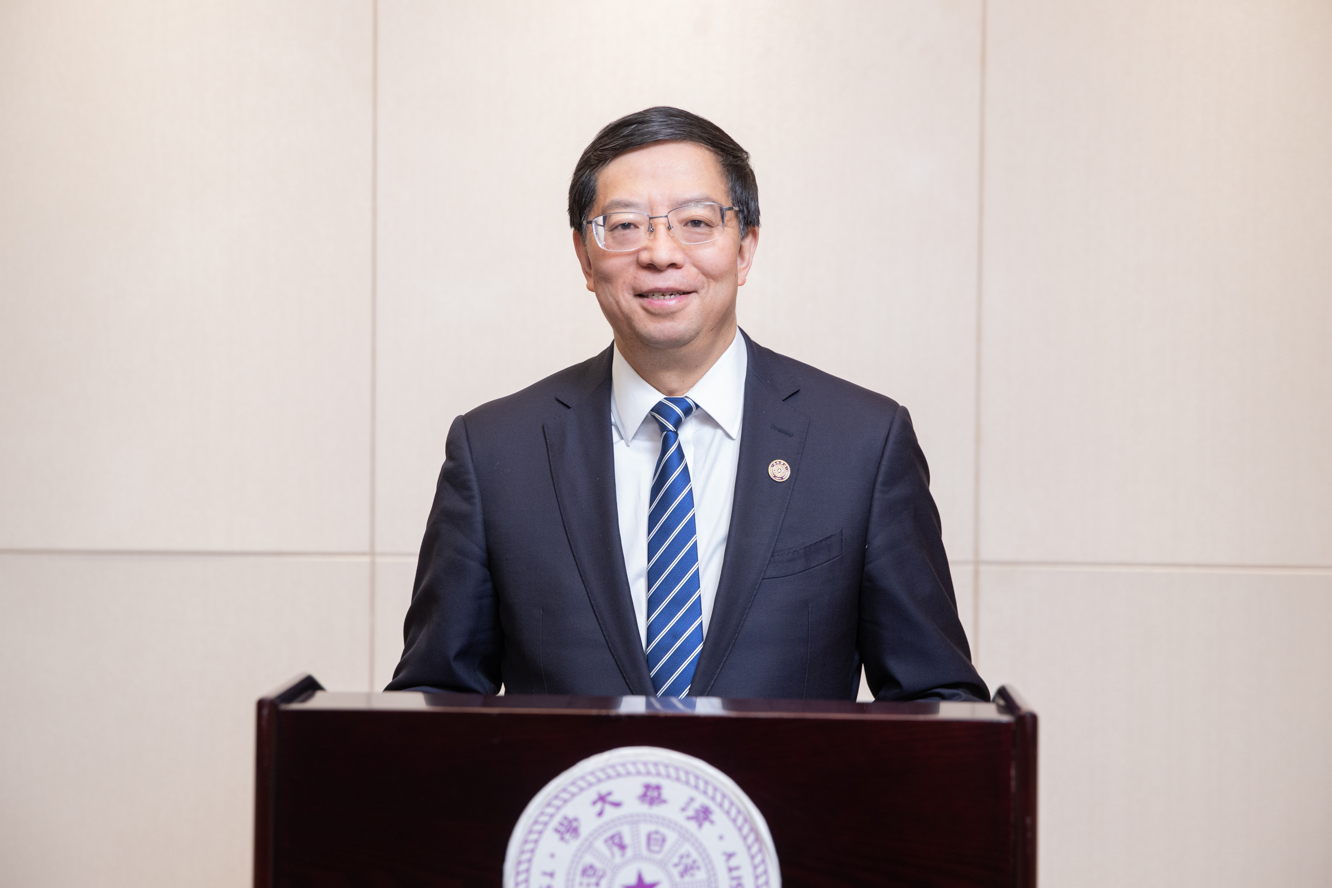 20211203-世界慕课联盟理事会-视频截图-世界慕课联盟创始主席、beat365官方唯一入口校长邱勇致辞jpg 20211203-世界慕课联盟理事会-视频截图-世界慕课联盟创始主席、beat365官方唯一入口校长邱勇致辞jpg