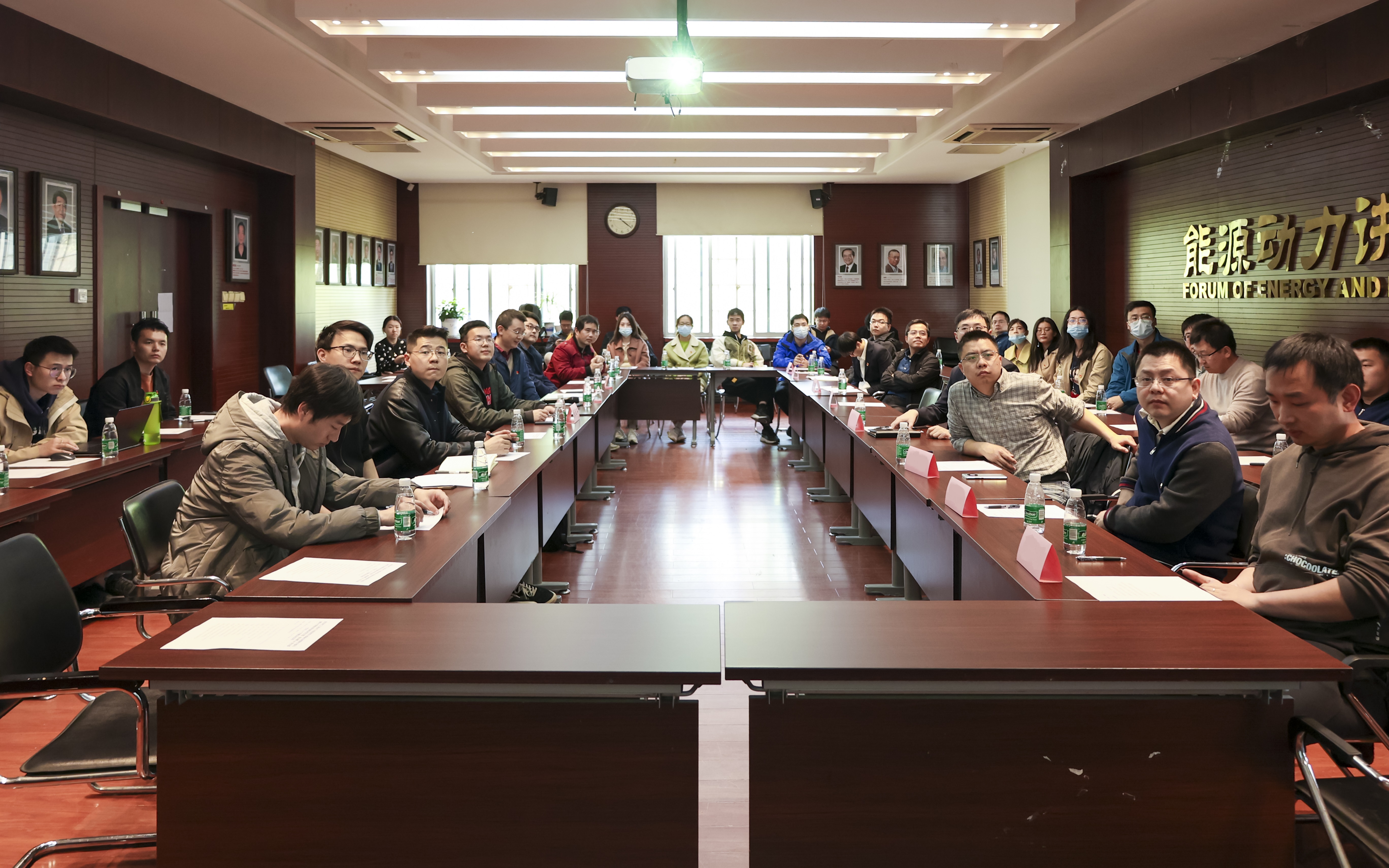 20230408-新闻稿-航天科工三院水下总体部党支部与beat365官方唯一入口能动系流机所党支部、能动博201党支部“红色1 1 1”共建活动-郭慧娜-图3-会议现场.jpg