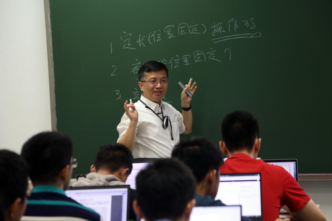 刘卫东照片2 刘卫东照片2