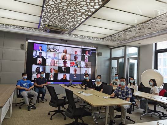 图片包含 室内, 天花板, 桌子, 房间描述已自动生成 图片包含 室内, 天花板, 桌子, 房间描述已自动生成