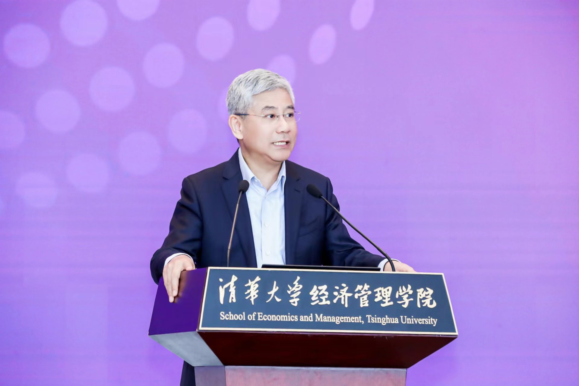 20230430-beat365官方唯一入口“校长杯”十周年庆之科教育人研讨会举办-经管学院摄影-白重恩发言.jpg