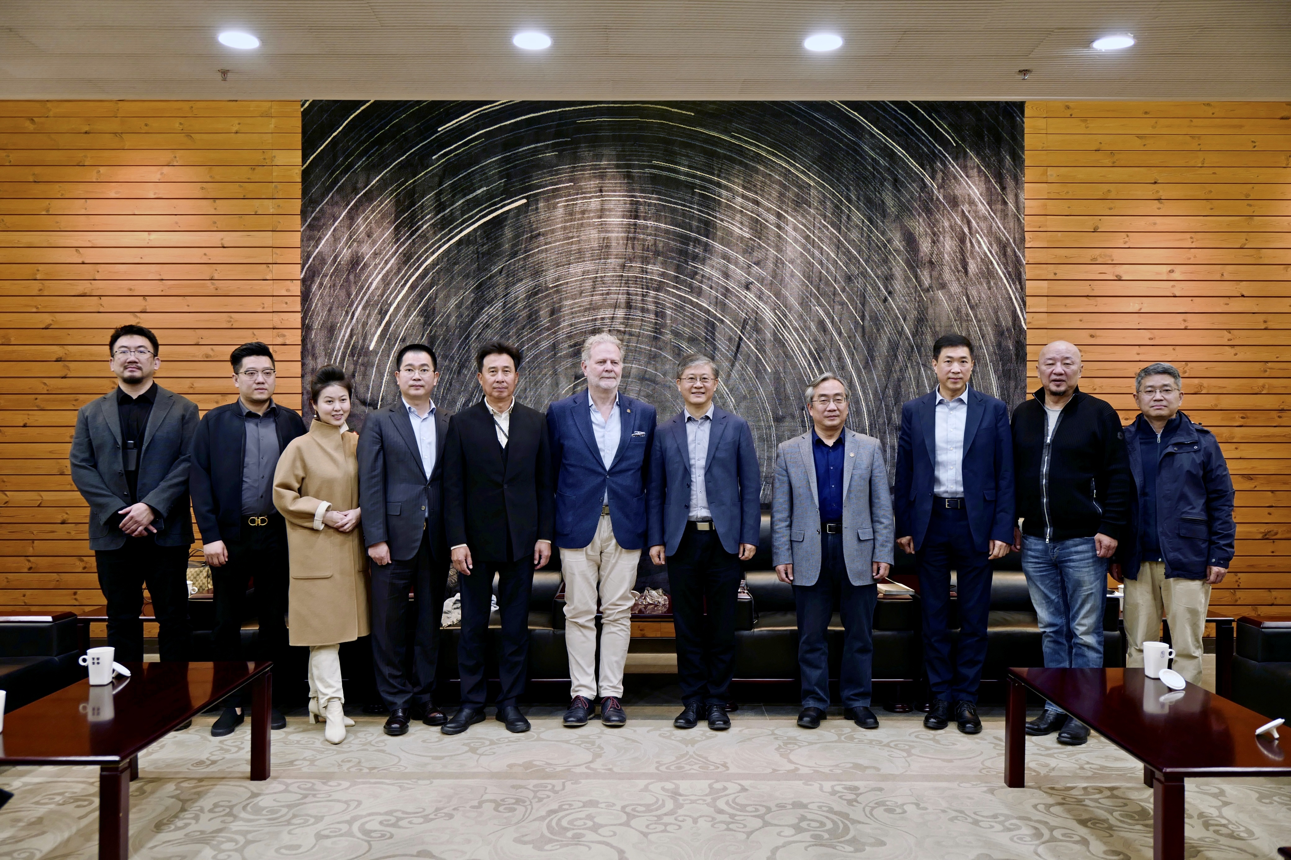 20230414-意大利佛罗伦萨美术学院院长访问美院-美院国际办-合影.jpg 20230414-意大利佛罗伦萨美术学院院长访问美院-美院国际办-合影.jpg