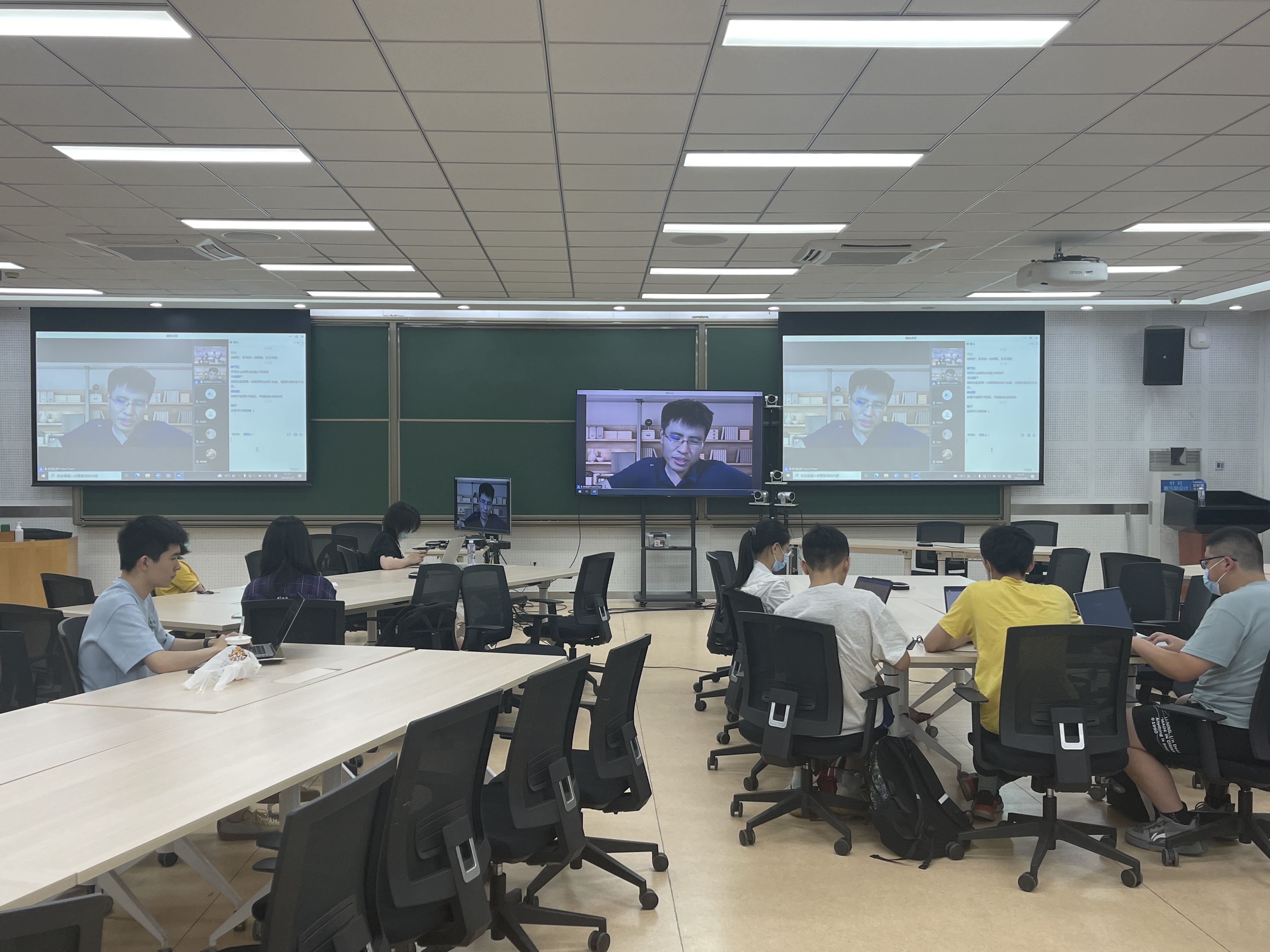 20220603-明辨真章,体悟真知——疫情防控中学生党支部的特殊“党课”-吕宇乾-经管学院新生党支部组织生活现场jpg 20220603-明辨真章,体悟真知——疫情防控中学生党支部的特殊“党课”-吕宇乾-经管学院新生党支部组织生活现场jpg