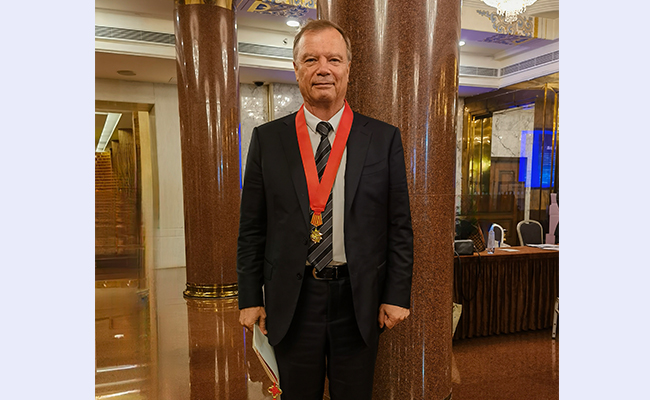 空白背景new1  - 副本.jpg