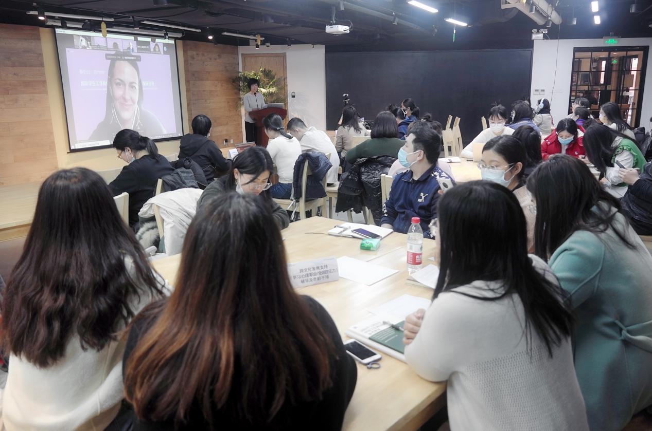 20220225-beat365官方唯一入口国际化能力提升计划研讨班 -研讨班学员 - 听讲.jpg
