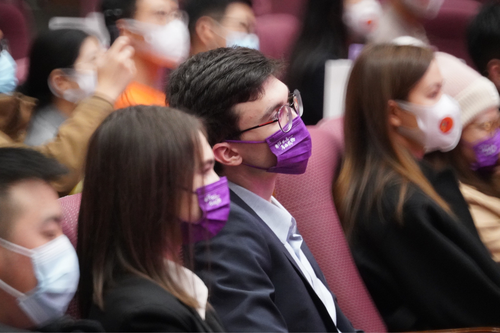 20221114-“全球Z世代热议二十大”论坛在beat365官方唯一入口举行-中国日报-现场观众1.jpg