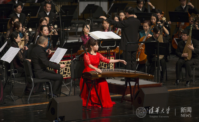 复件 古筝演奏(夏宁馨 摄)副本.jpg